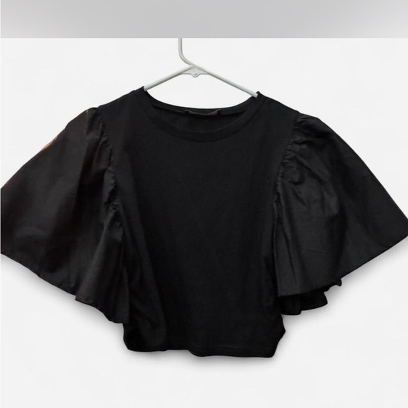 On Twelfth Tops - On Twelfth L Crop Top Black oversized Ruffle flutter Sleeve